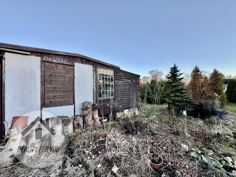 Zahrádka 400 m2 v zahrádkářské osadě Kníže - Jičín