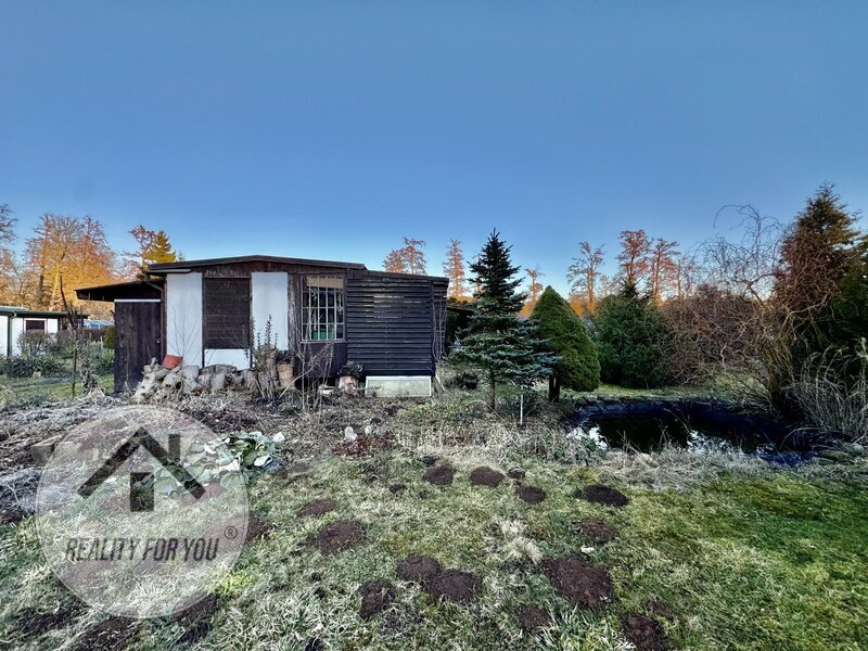 Zahrádka 400 m2 v zahrádkářské osadě Kníže - Jičín