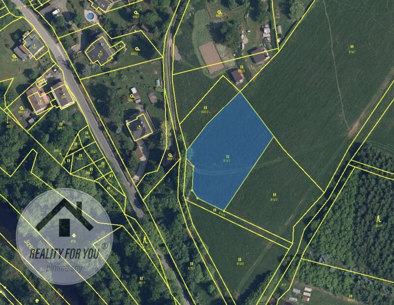 Stavební pozemek o celkové výměře 2215 m2, Bítouchov u Semil