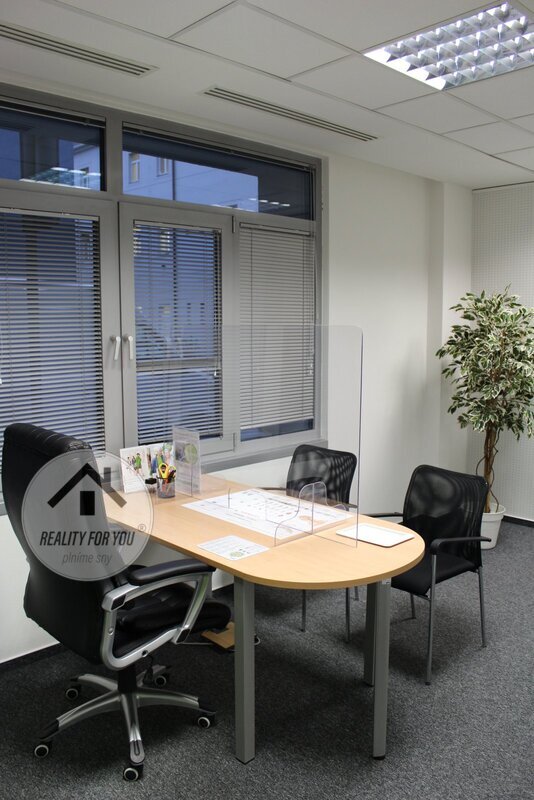 Podnájem/pronájem kanceláře ul. Sokolovská, Praha 8 - Karlín