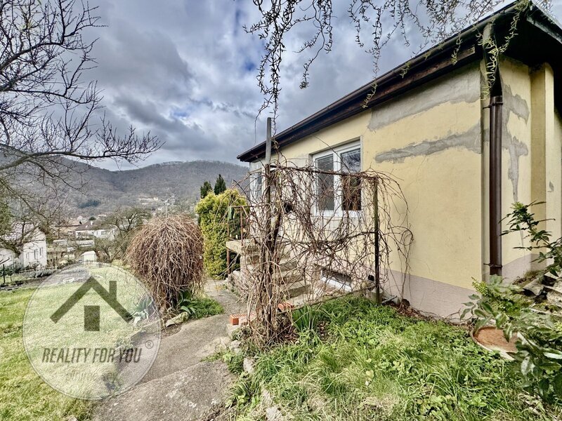 Prodej zděné chatky se zahradou v Ústí nad Labem - Střekově