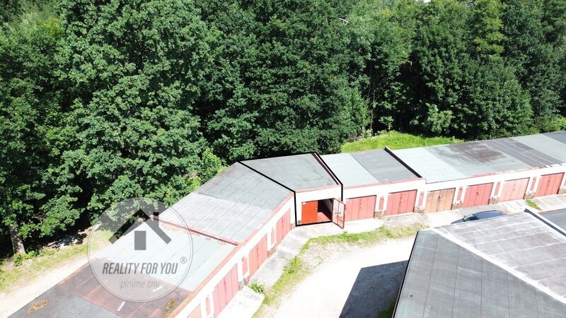 Prodej nadstandardně velké garáže v ul. Na Roli - Jablonec nad Nisou