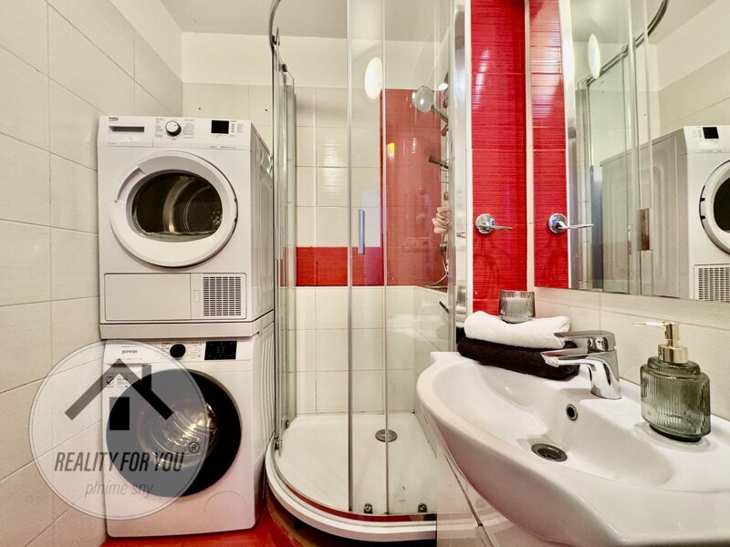 Prodej bytu 3+1 po kompletní rekonstrukci v Liberci, ul. Pazderkova - Rochlice