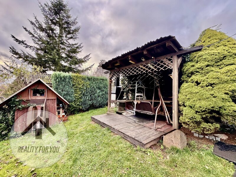 Prodej zahrádky s chatkou v Nové Pace