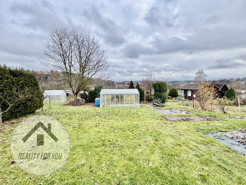 Prodej zahrádky s chatkou v Nové Pace