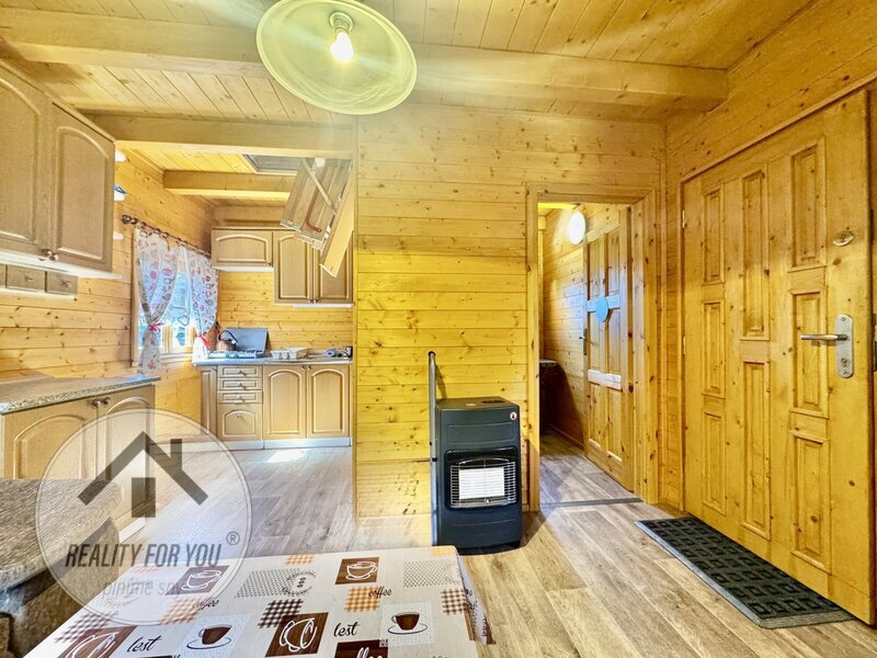 Novostavba dřevěné chatky se zahradou v TOP lokalitě - Noviny pod Ralskem