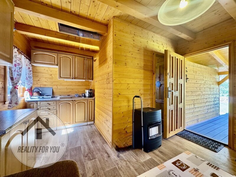 Novostavba dřevěné chatky se zahradou v TOP lokalitě - Noviny pod Ralskem