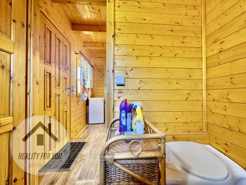 Novostavba dřevěné chatky se zahradou v TOP lokalitě - Noviny pod Ralskem