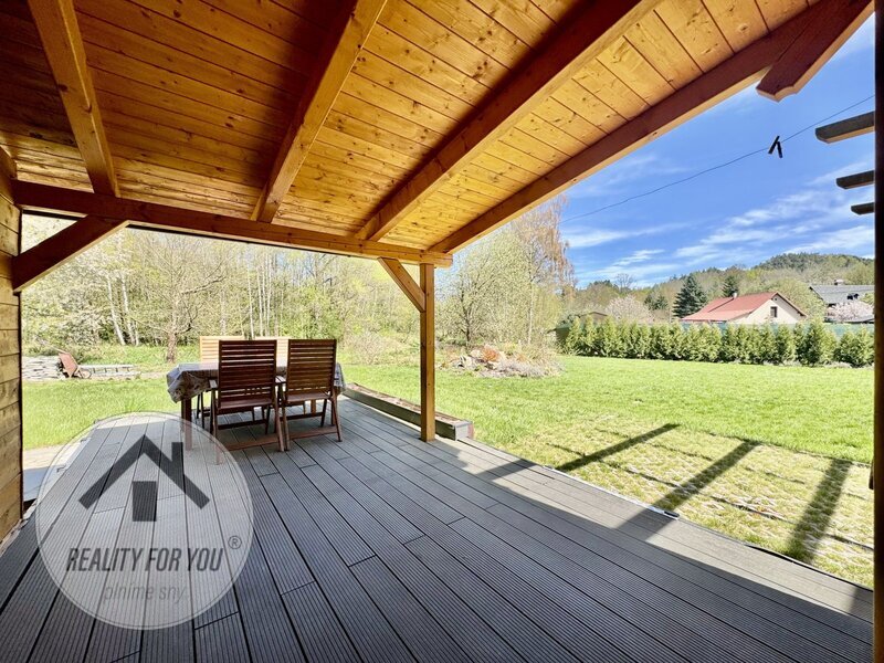Novostavba dřevěné chatky se zahradou v TOP lokalitě - Noviny pod Ralskem