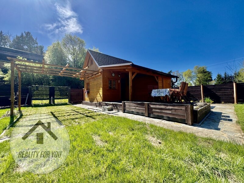 Novostavba dřevěné chatky se zahradou v TOP lokalitě - Noviny pod Ralskem