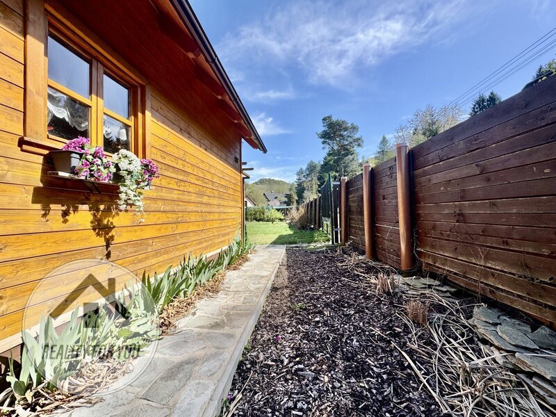 Novostavba dřevěné chatky se zahradou v TOP lokalitě - Noviny pod Ralskem