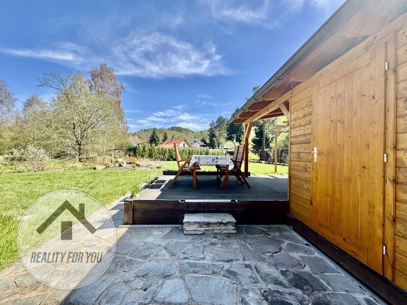 Novostavba dřevěné chatky se zahradou v TOP lokalitě - Noviny pod Ralskem