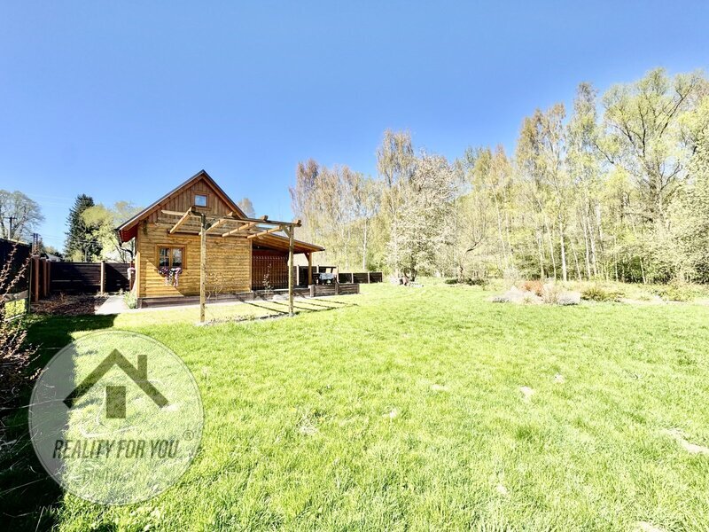 Novostavba dřevěné chatky se zahradou v TOP lokalitě - Noviny pod Ralskem