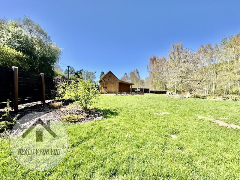 Novostavba dřevěné chatky se zahradou v TOP lokalitě - Noviny pod Ralskem