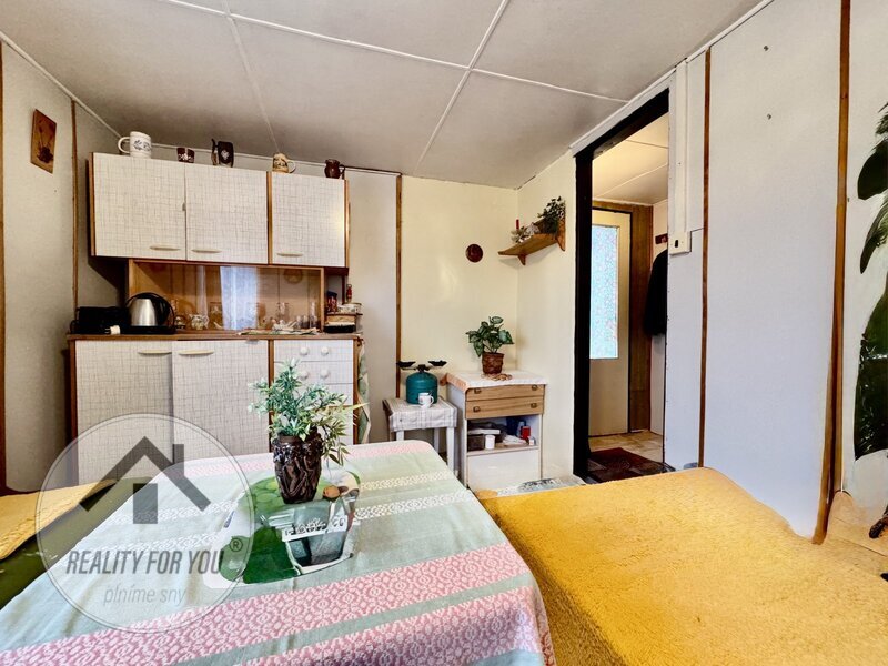 Prodej zahrádky se zděnou chatkou v oblíbené lokalitě Děčína VI - Letné