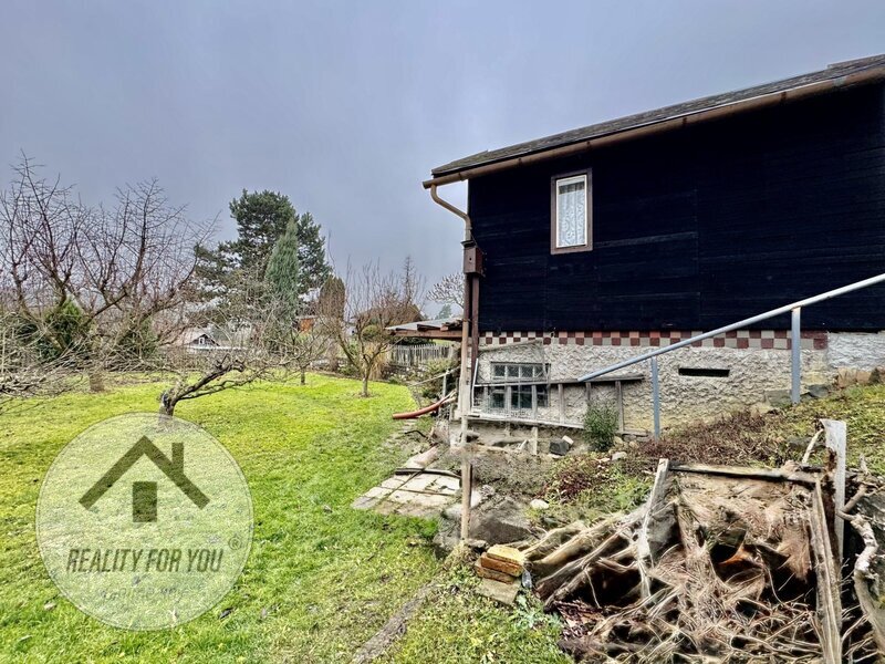 Prodej zahrádky se zděnou chatkou v oblíbené lokalitě Děčína VI - Letné