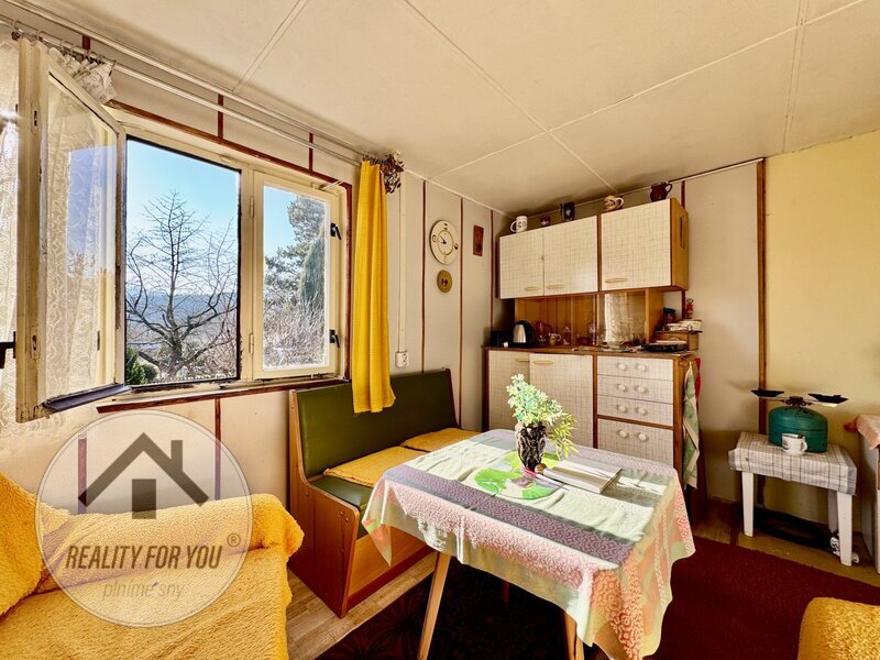 Prodej zahrádky se zděnou chatkou v oblíbené lokalitě Děčína VI - Letné