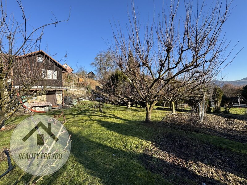 Prodej zahrádky se zděnou chatkou v oblíbené lokalitě Děčína VI - Letné