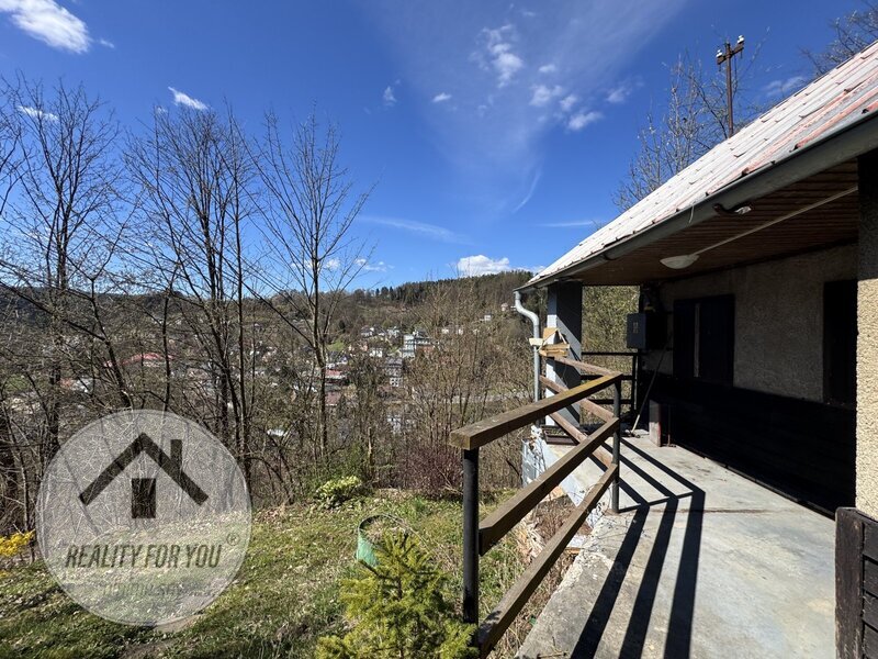 Prodej chaty s krásným výhledem v Železném Brodě