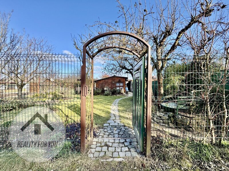 Prodej krásné zavedené zahrádky v Mladé Boleslavi - Podchlumí