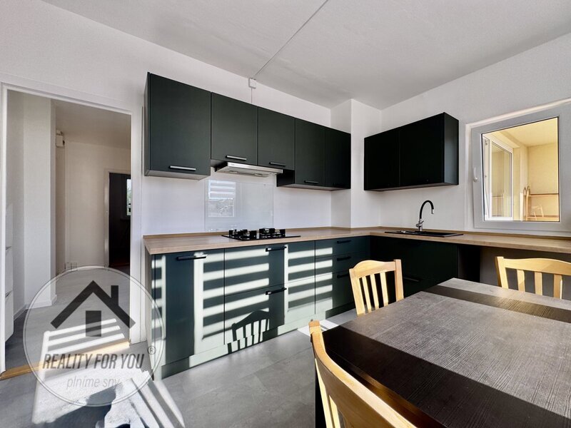 Pronájem moderního bytu 3+1 s lodžií | 76 m² | ul. Lípová, Jablonec nad Nisou