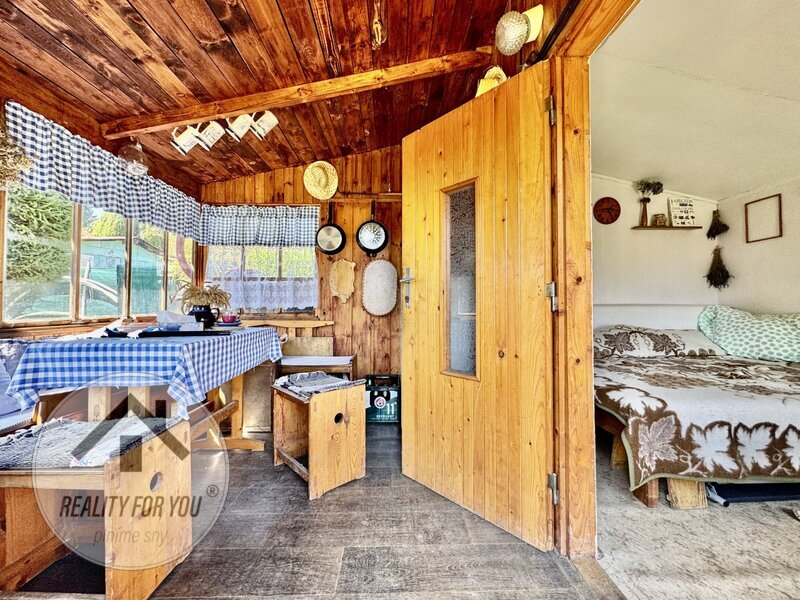 Prodej zavedené zahrady s chatkou v Benešově nad Ploučnicí