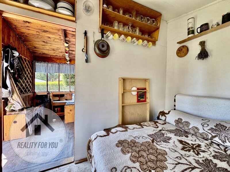 Prodej zavedené zahrady s chatkou v Benešově nad Ploučnicí