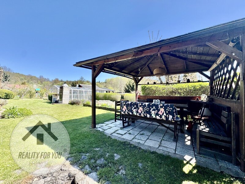 Prodej zavedené zahrady s chatkou v Benešově nad Ploučnicí