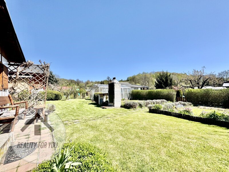 Prodej zavedené zahrady s chatkou v Benešově nad Ploučnicí