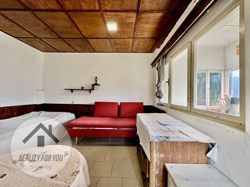 Prodej zděné chatky s velkým pozemkem v Ústí nad Labem - Střekově