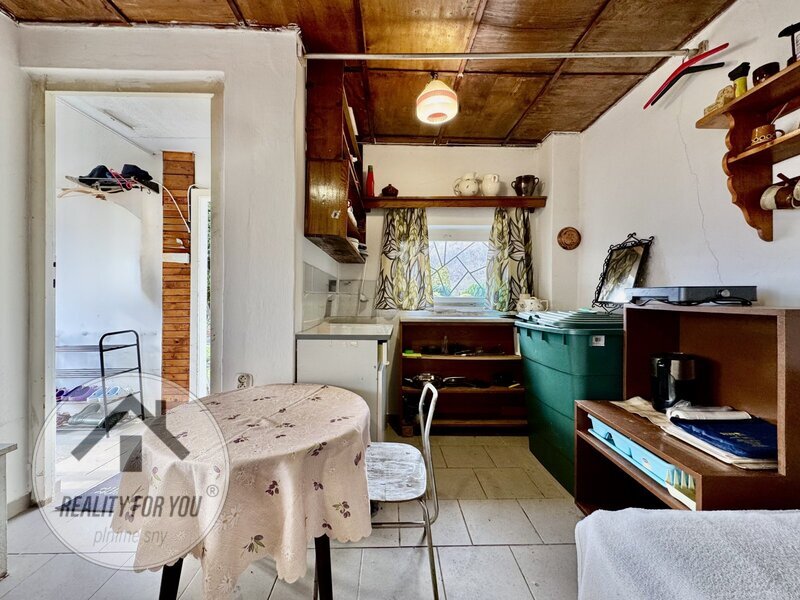 Prodej zděné chatky s velkým pozemkem v Ústí nad Labem - Střekově