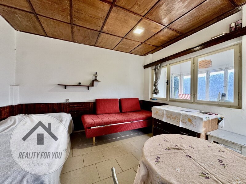 Prodej zděné chatky s velkým pozemkem v Ústí nad Labem - Střekově