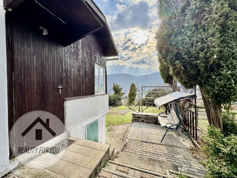 Prodej zděné chatky s velkým pozemkem v Ústí nad Labem - Střekově