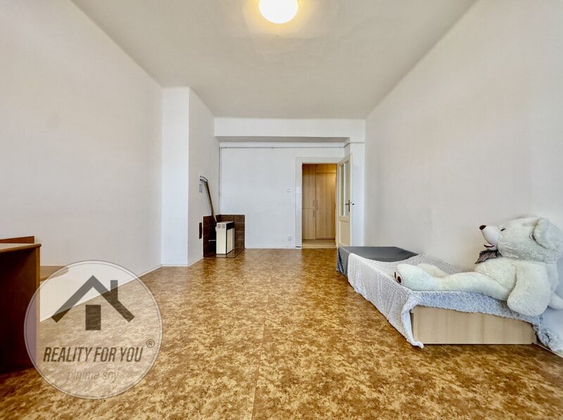 Prodej velkého bytu 3+kk v osobním vlastnictví na skvělé adrese ul. Heydukova - Praha 8