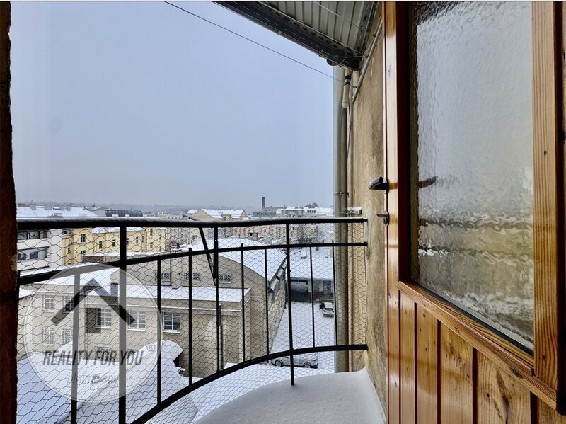 Prodej velkého bytu 3+kk v osobním vlastnictví na skvělé adrese ul. Heydukova - Praha 8