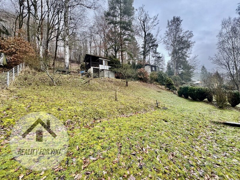 Prodej velké zahrady v Děčíně - Bynově