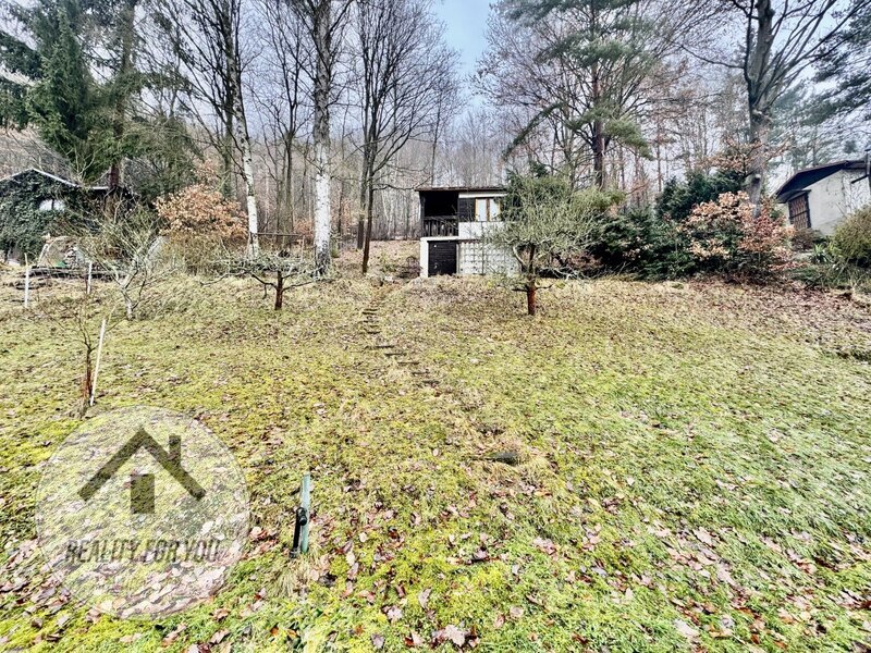 Prodej velké zahrady v Děčíně - Bynově