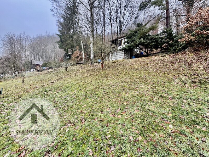 Prodej velké zahrady v Děčíně - Bynově