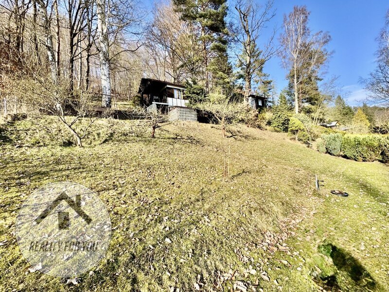 Prodej velké zahrady v Děčíně - Bynově