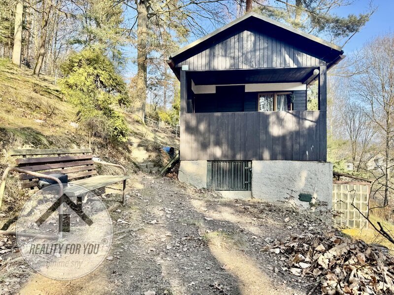 Prodej velké zahrady v Děčíně - Bynově