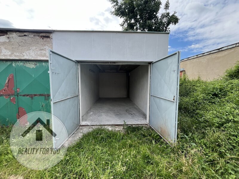 Pronájem garáže po kompletní rekonstrukci - Mladá Boleslav