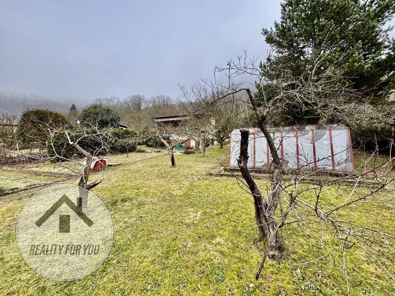 Prodej zděné chaty v TOP lokalitě Ústí nad Labem - Střekov