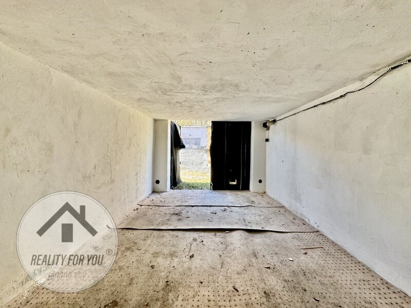 Pronájem garáže v Mimoni, ul. Letná