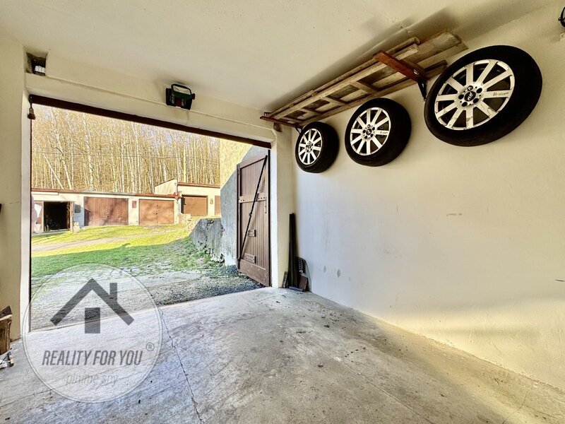 Prodej velké garáže ve Varnsdorfu