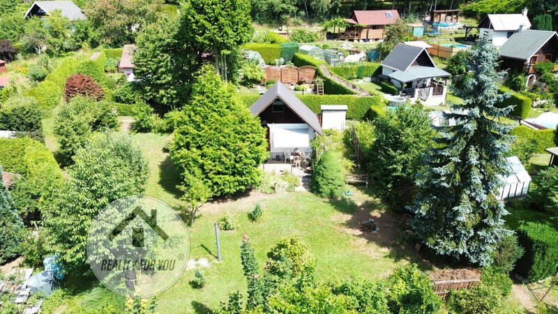 Prodej zahrady se zděnou chatkou ve Mšeně nad Nisou - osada Jih