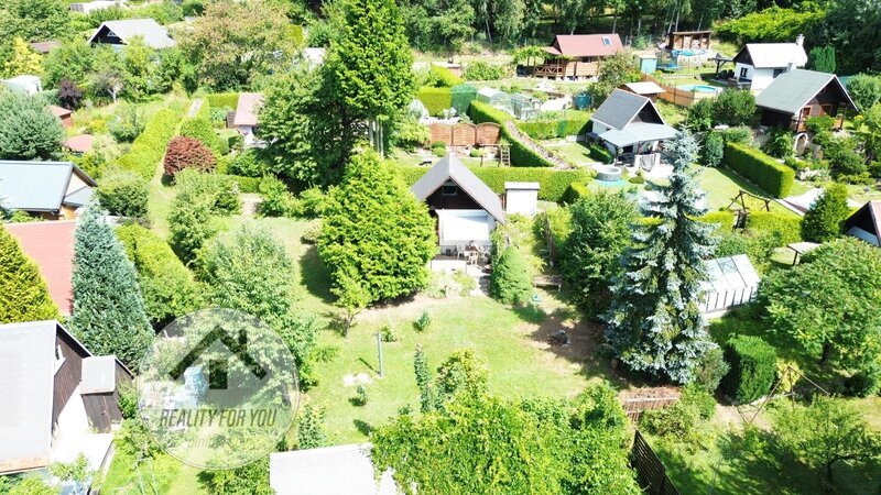 Prodej zahrady se zděnou chatkou ve Mšeně nad Nisou - osada Jih