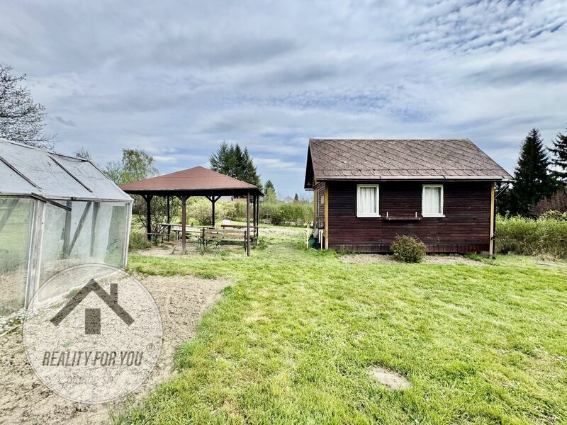 Prodej velké zahrady 1072 m2 v obci Šluknov - Císařský