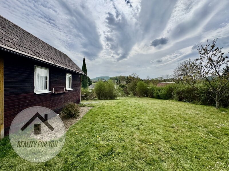 Prodej velké zahrady 1072 m2 v obci Šluknov - Císařský