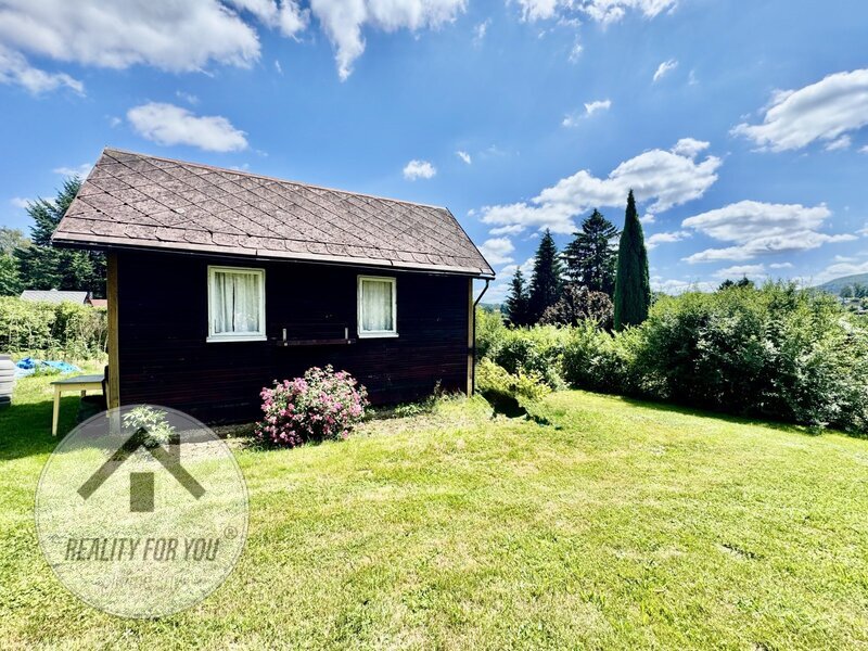 Prodej velké zahrady 1072 m2 v obci Šluknov - Císařský