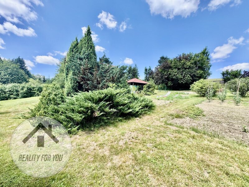 Prodej velké zahrady 1072 m2 v obci Šluknov - Císařský